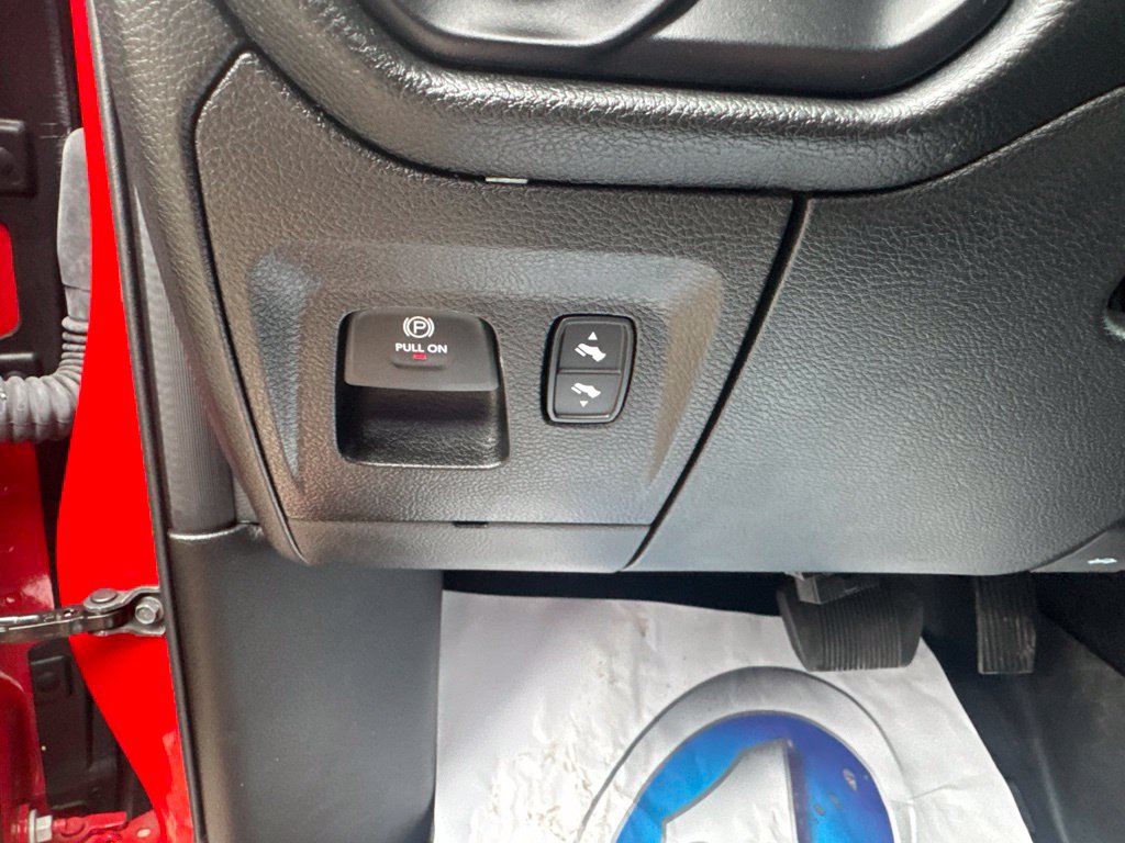 Used 2025 RAM 1500 Big Horn AWD/4WD image 14
