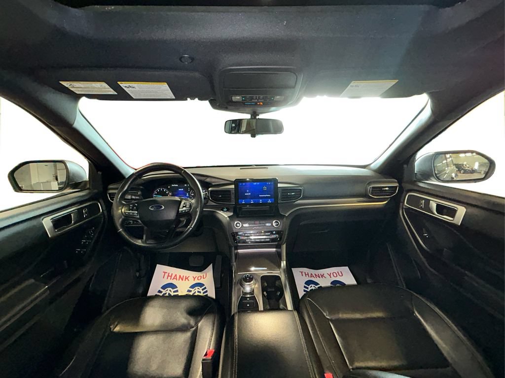 Certified 2020 Ford Explorer XLT w/ Equipment Group 202A AWD/4WD image 34