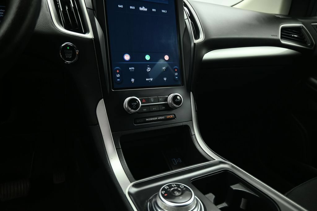 Certified 2022 Ford Edge SE w/ Black Appearance Package AWD/4WD image 14