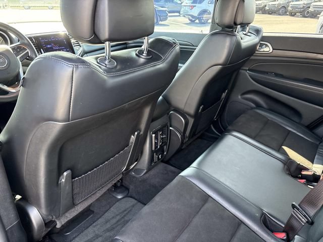 Used 2019 Jeep Grand Cherokee Altitude AWD/4WD image 16
