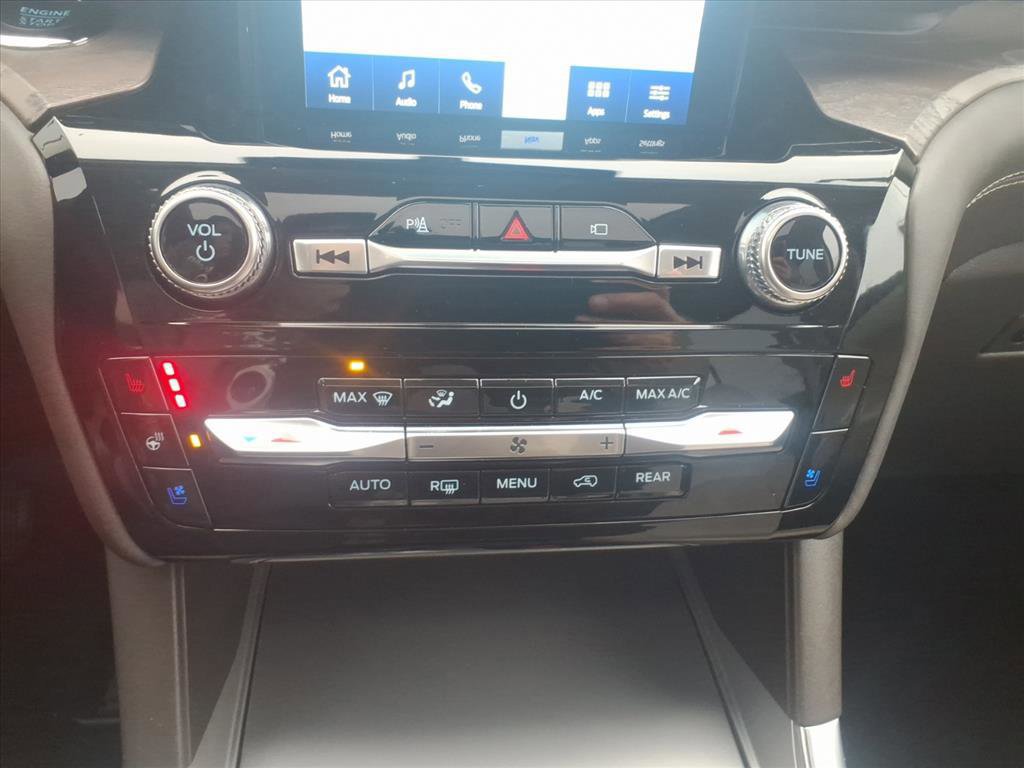 Certified 2023 Ford Explorer Platinum w/ Technology Package image 21