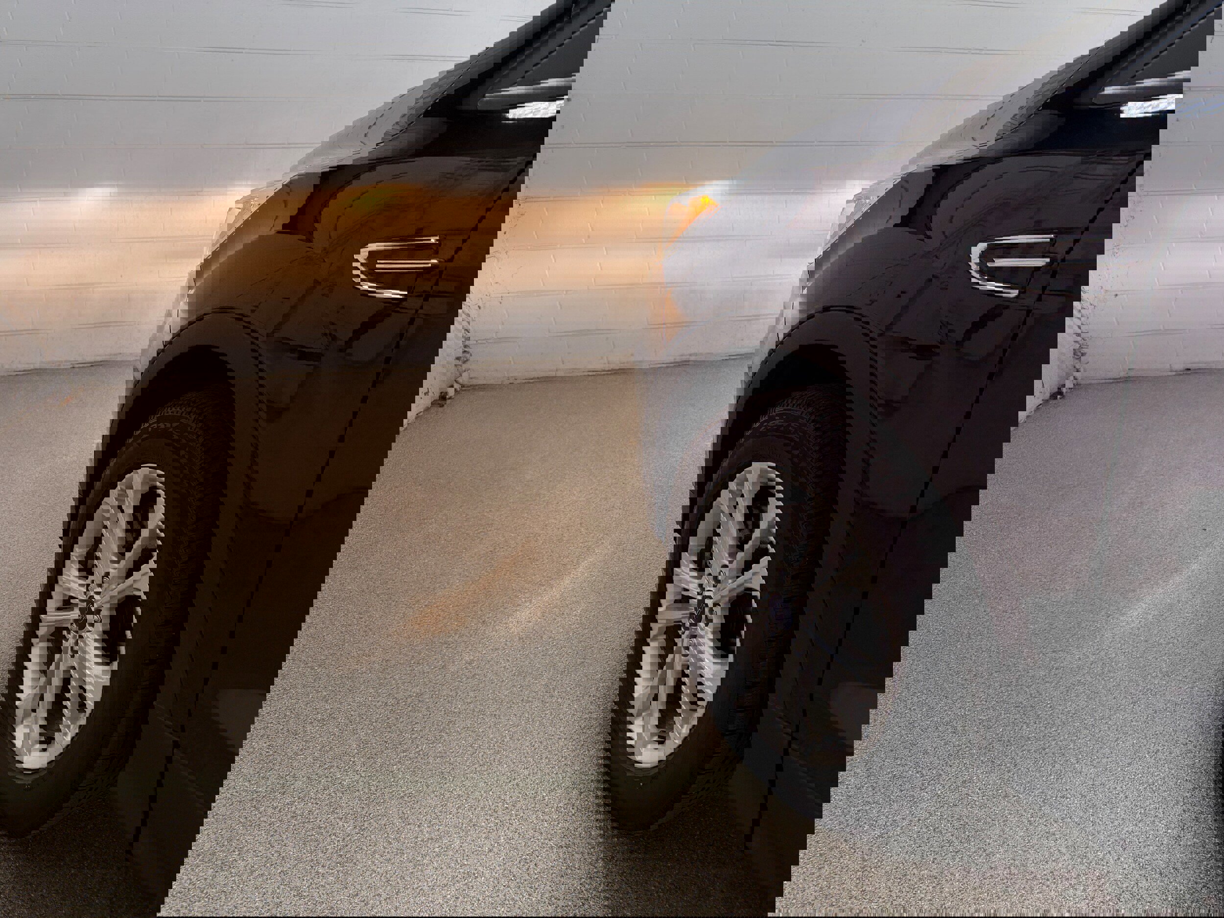 Certified 2018 Ford Escape SE w/ SE Sync 3 Package image 30