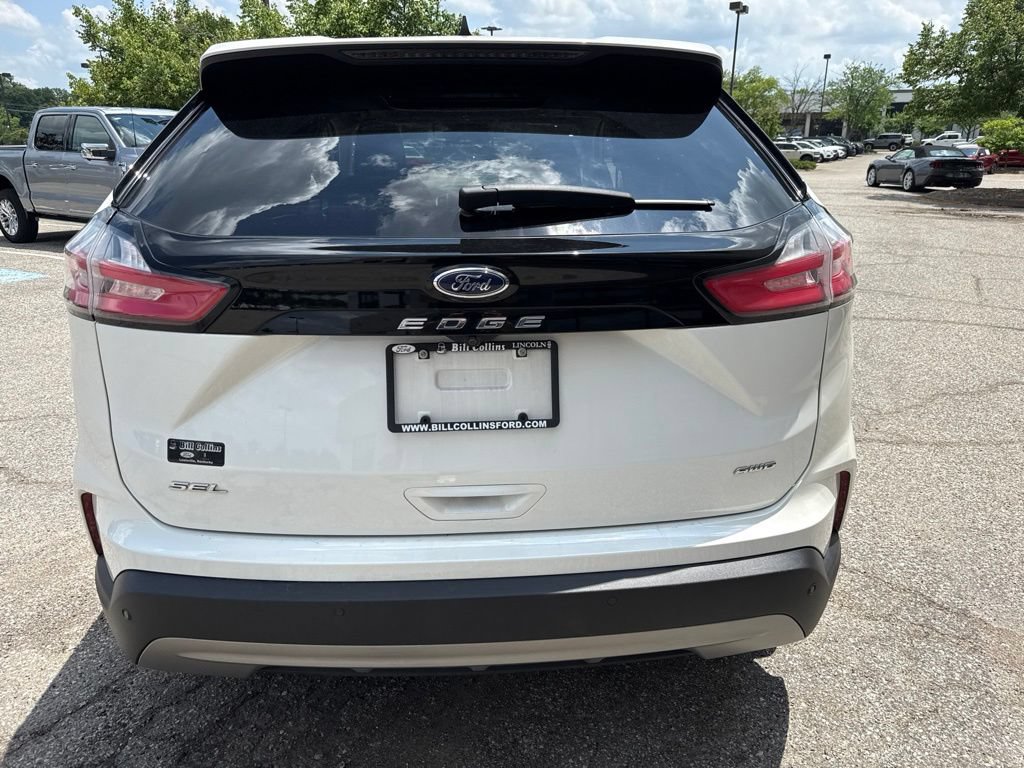 Certified 2022 Ford Edge SEL w/ Convenience Package AWD/4WD image 11