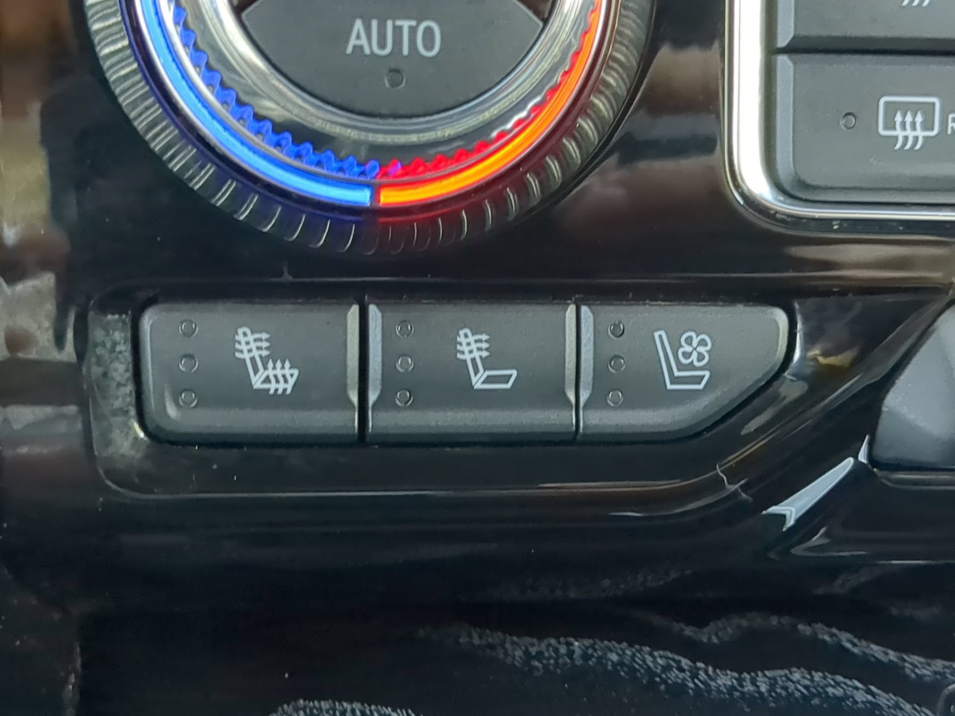 Used 2021 GMC Yukon Denali RWD image 64