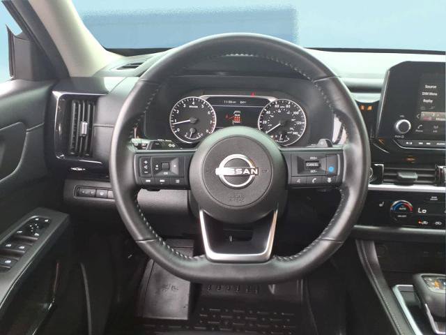Used 2024 Nissan Pathfinder SV w/ Black Appearance Package AWD/4WD image 35