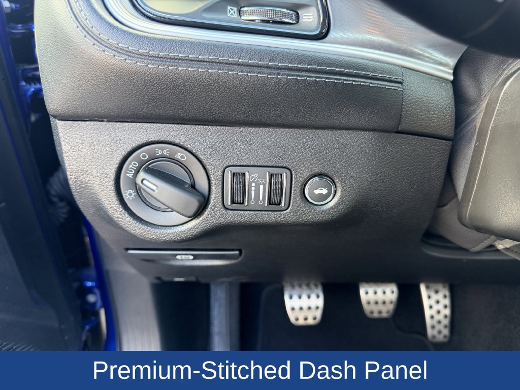 Used 2021 Dodge Challenger R/T Scat Pack RWD image 19