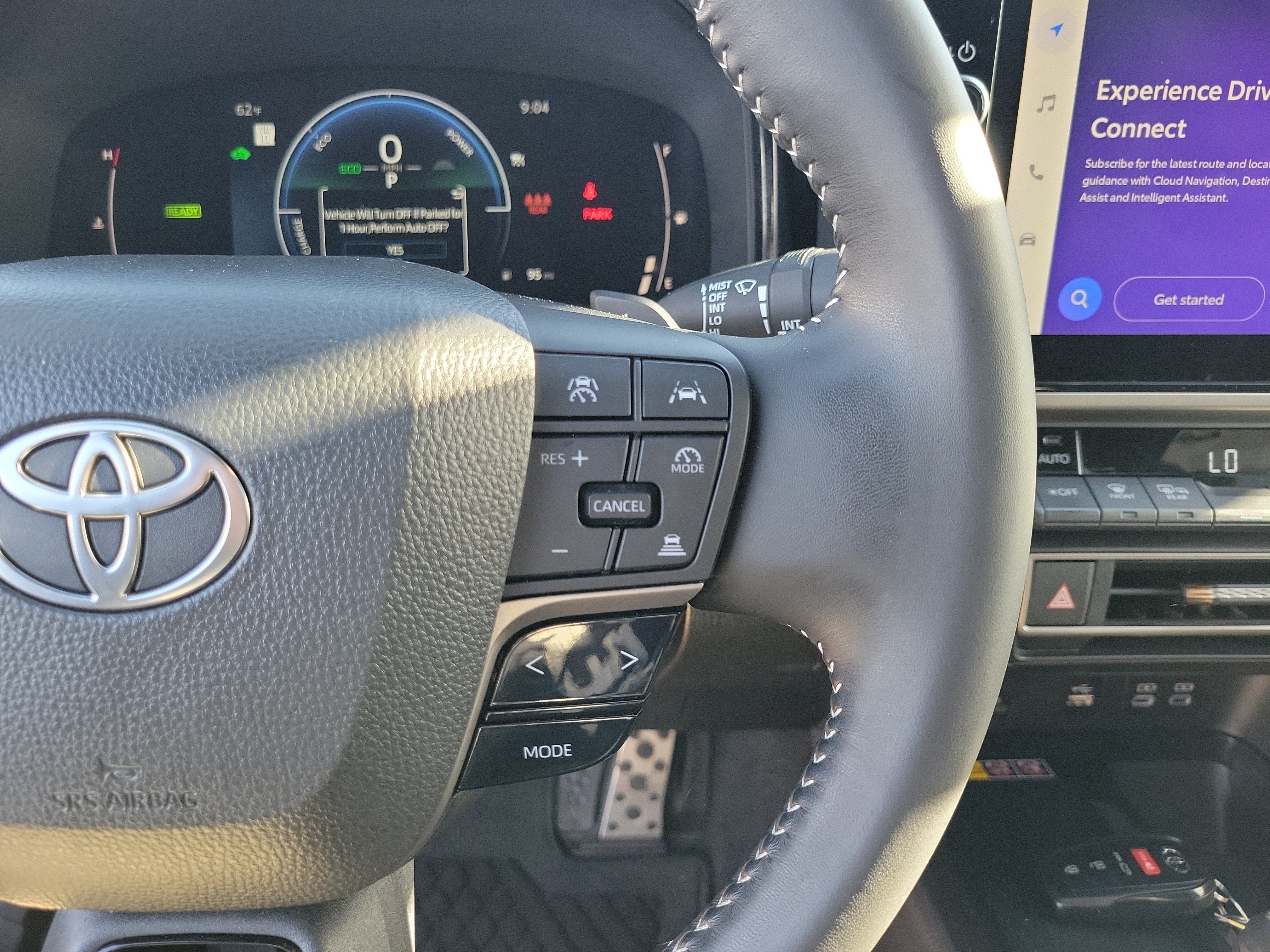 Used 2025 Toyota Camry SE FWD image 7