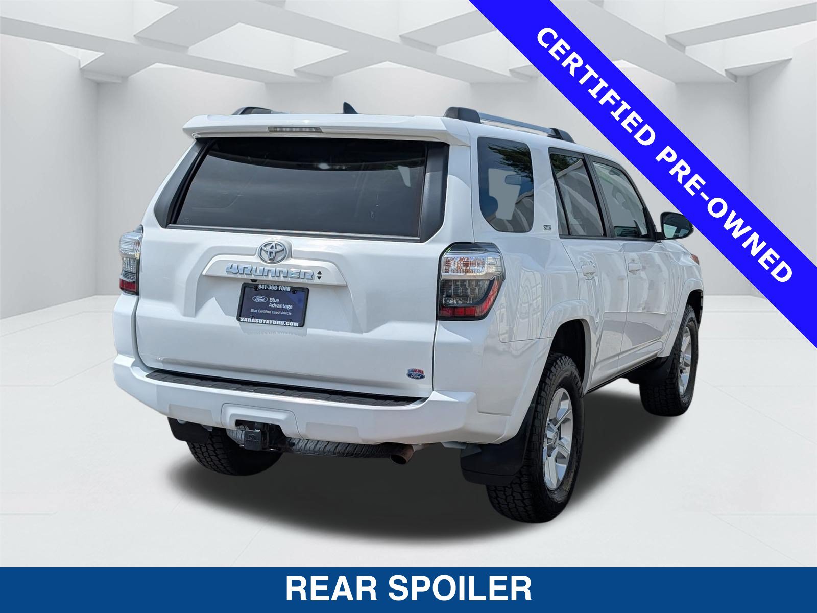 Used 2022 Toyota 4Runner SR5 Premium w/ Moonroof Package AWD/4WD image 5