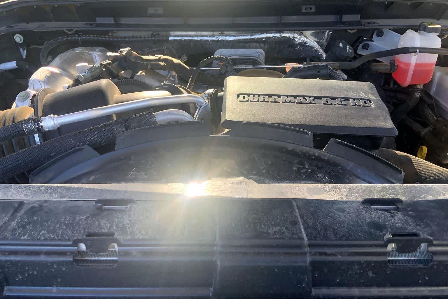 Used 2024 Chevrolet Silverado 2500 LT AWD/4WD image 32