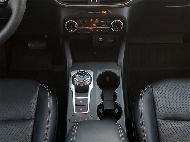 Certified 2022 Ford Escape SEL w/ Technology Package image 31
