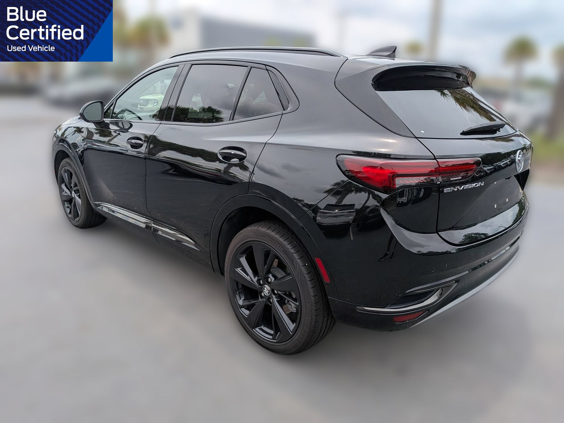 Used 2023 Buick Envision Essence w/ Sport Touring Package FWD image 7