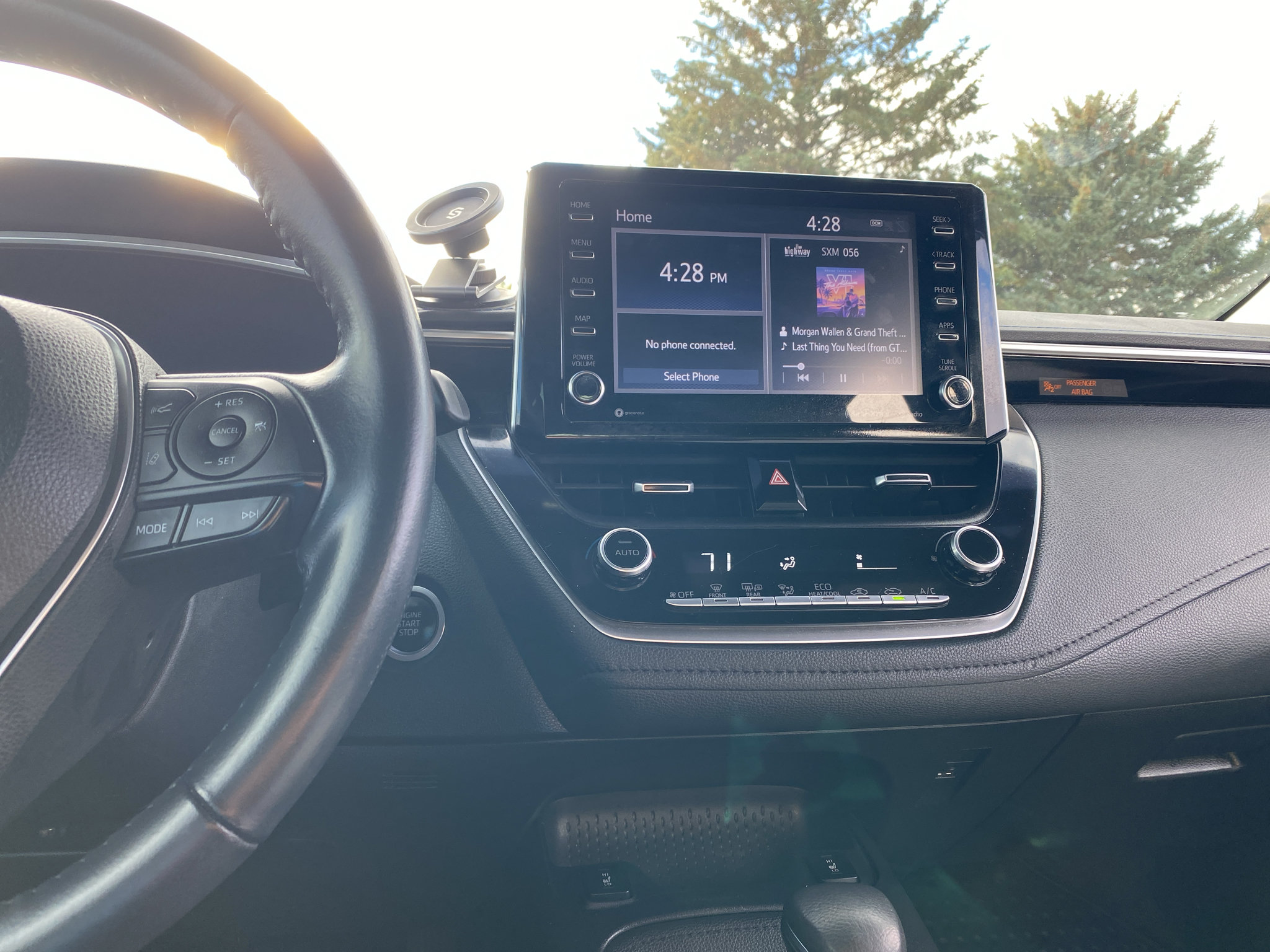 Used 2020 Toyota Corolla XSE FWD image 9