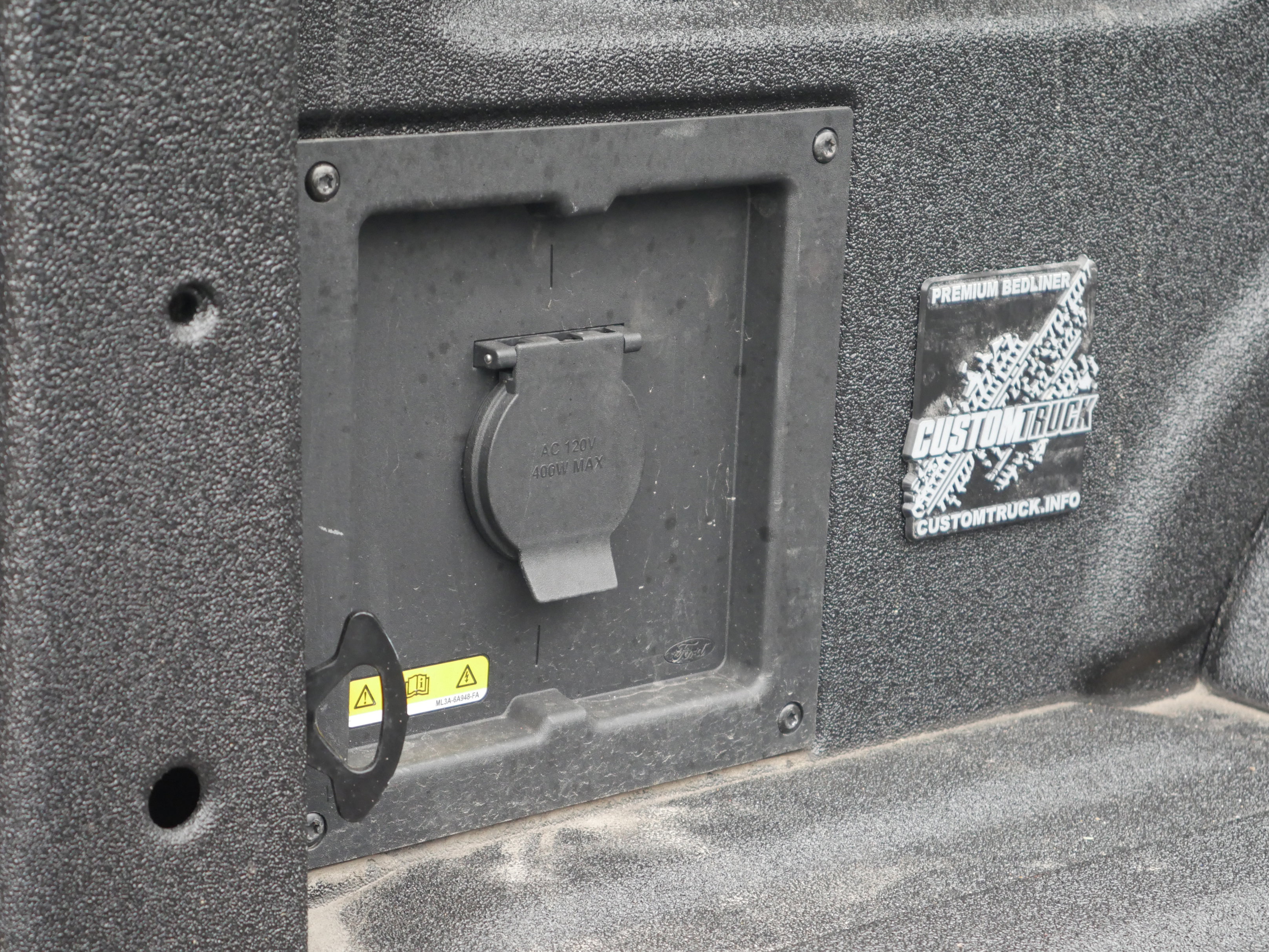 Certified 2021 Ford F150 XLT w/ Equipment Group 301A Mid image 26