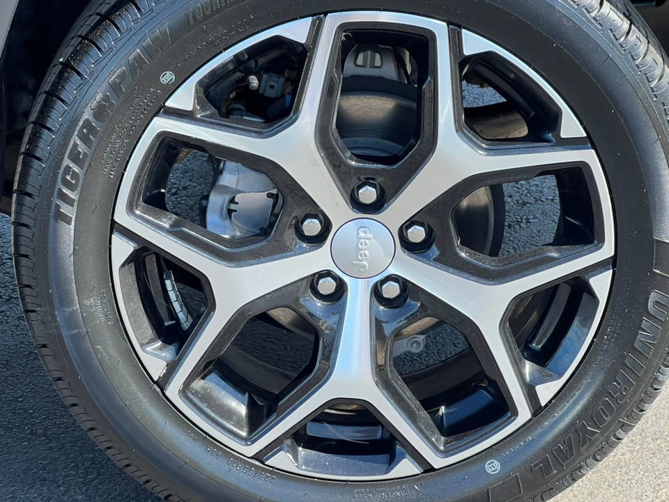 Used 2024 Jeep Compass Limited AWD/4WD image 11