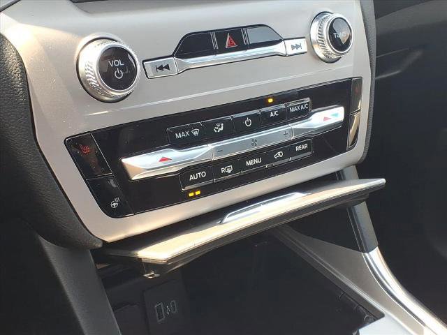 Certified 2023 Ford Explorer XLT w/ Equipment Group 202A AWD/4WD image 17