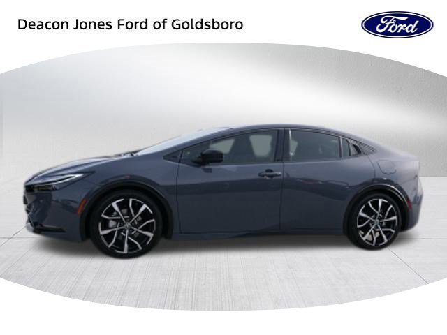 Used 2024 Toyota Prius Prime XSE Premium image 2