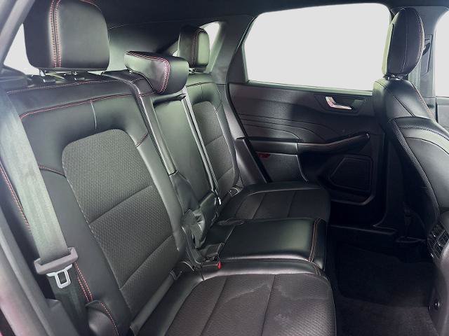 Certified 2025 Ford Escape ST-Line AWD/4WD image 24