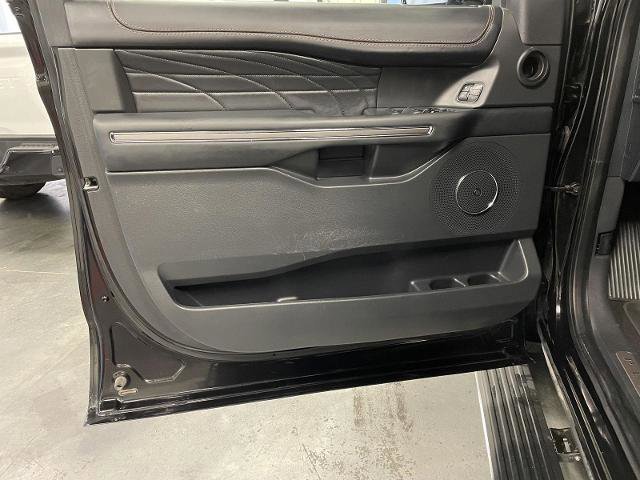 Certified 2023 Ford Expedition Platinum image 16