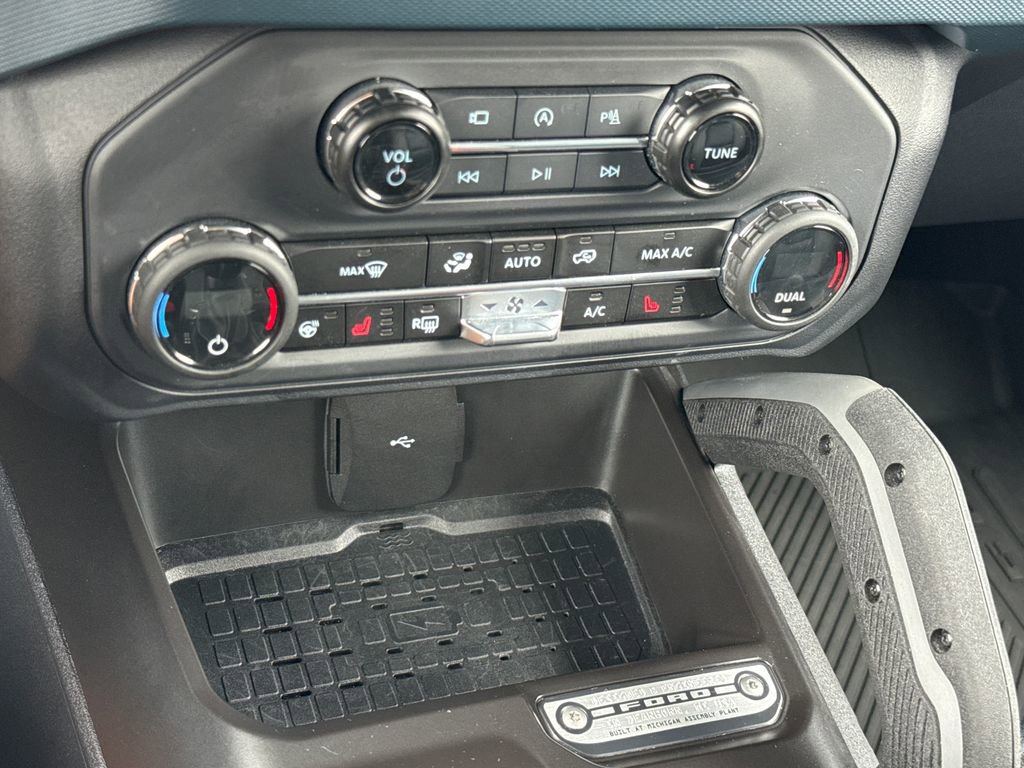 Certified 2024 Ford Bronco Outer Banks image 23
