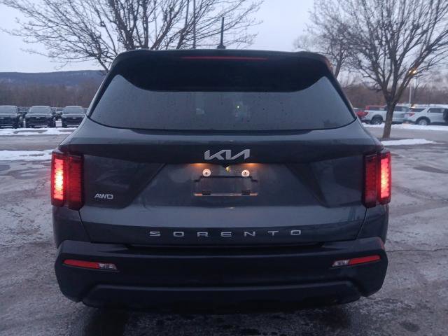 Used 2022 Kia Sorento LX image 13