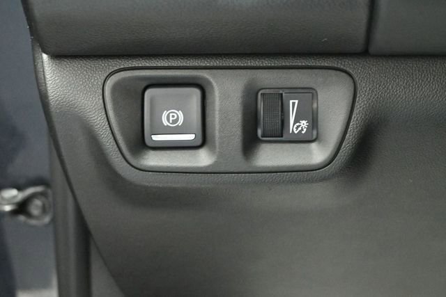 Used 2020 GMC Acadia SLT AWD/4WD image 11