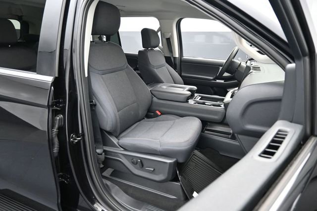 Certified 2025 Ford Expedition Active RWD image 28