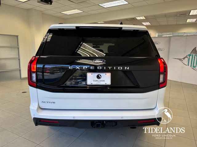 Certified 2025 Ford Expedition Active RWD image 7