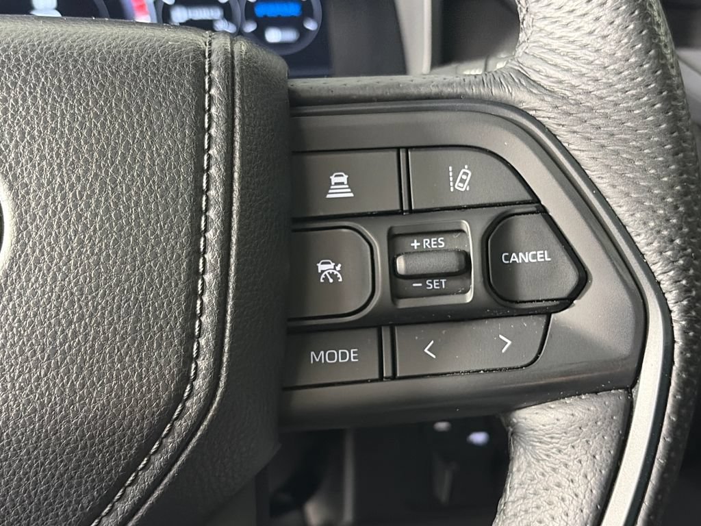 Used 2025 Toyota Sequoia TRD Pro AWD/4WD image 18