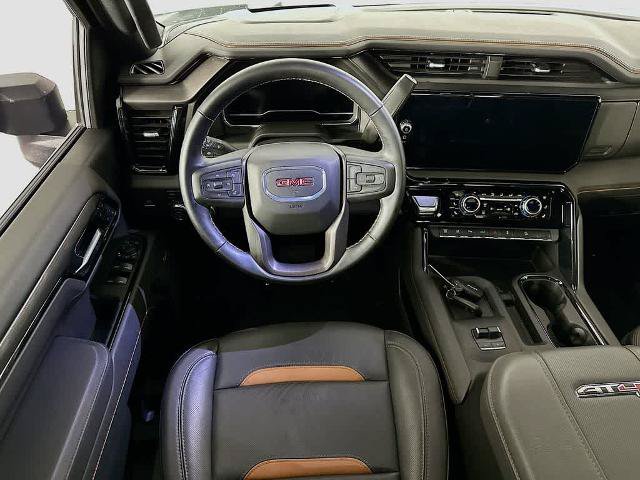 Used 2025 GMC Sierra 2500 AT4 w/ Technology Package AWD/4WD image 10