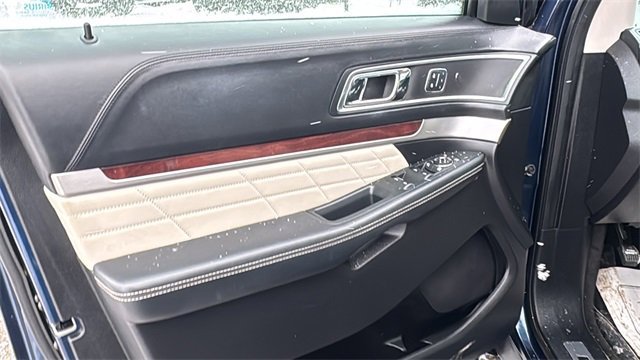 Certified 2017 Ford Explorer Platinum image 13