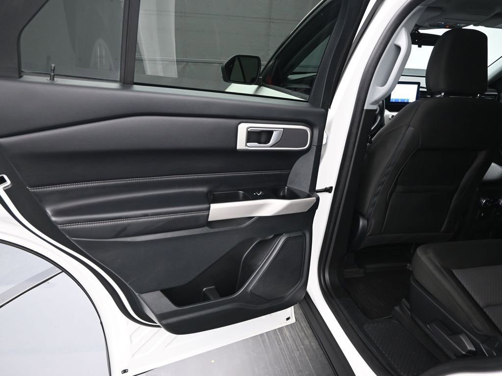 Certified 2022 Ford Explorer XLT image 12