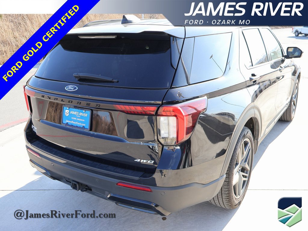 Certified 2025 Ford Explorer ST-Line w/ ST-Line Street Pack image 5