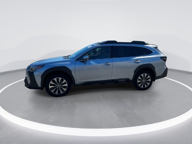 Used 2024 Subaru Outback Touring XT AWD/4WD image 4