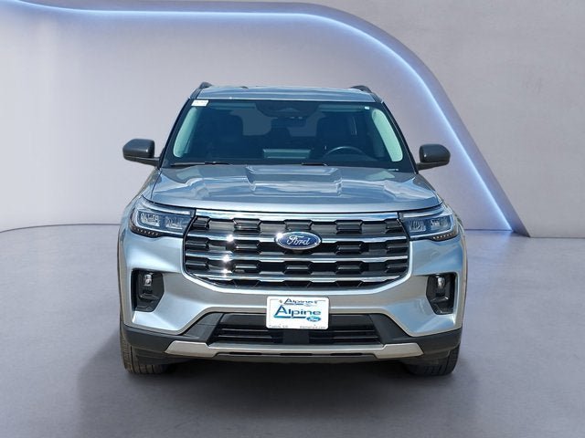 Certified 2025 Ford Explorer Active w/ Active Comfort Package AWD/4WD image 8
