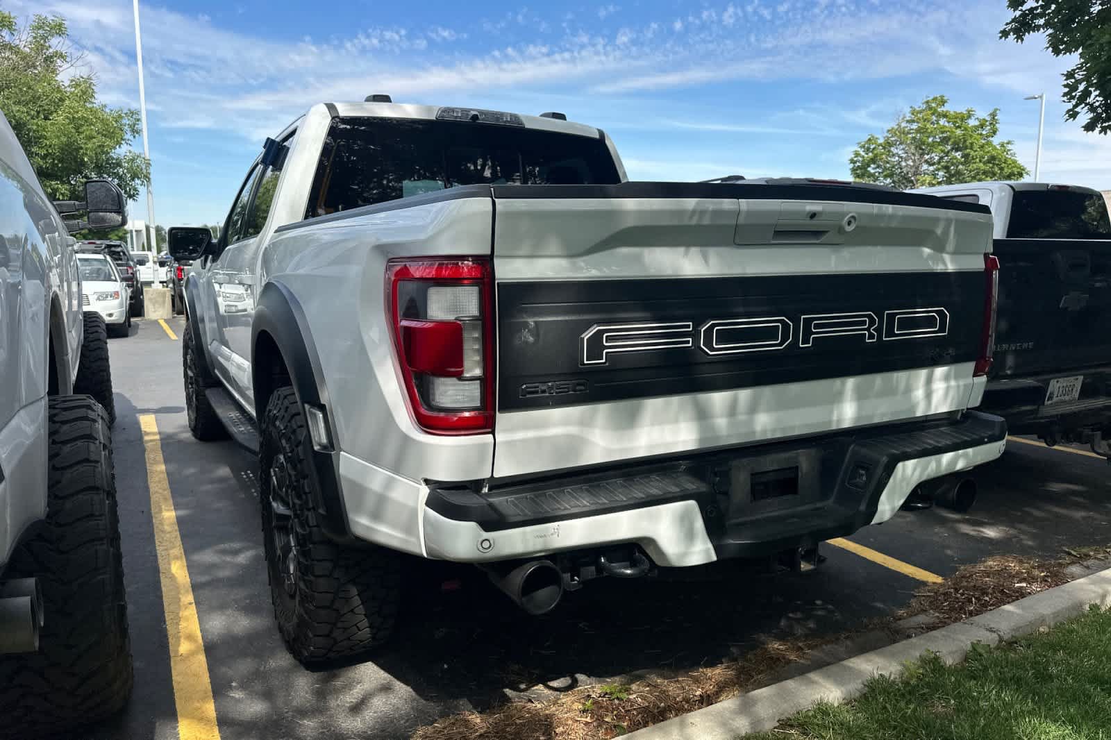 Certified 2021 Ford F150 Raptor w/ Raptor 37 Performance Package AWD/4WD image 6