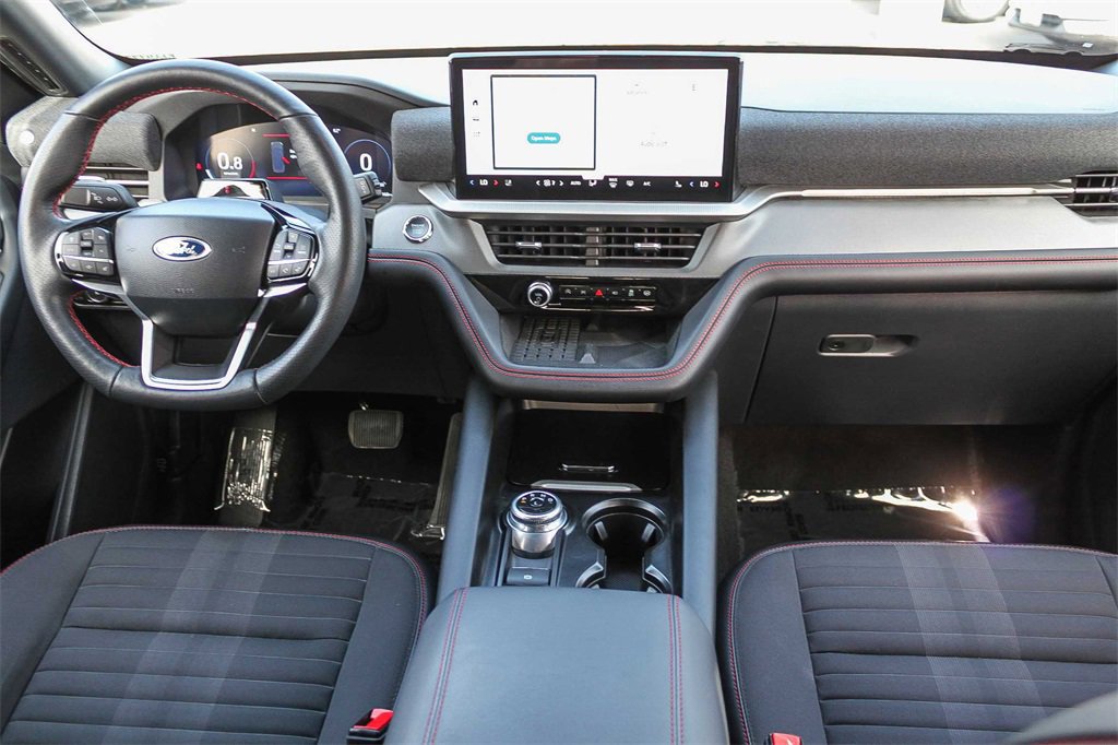 Certified 2025 Ford Explorer ST-Line w/ Premium Package image 17