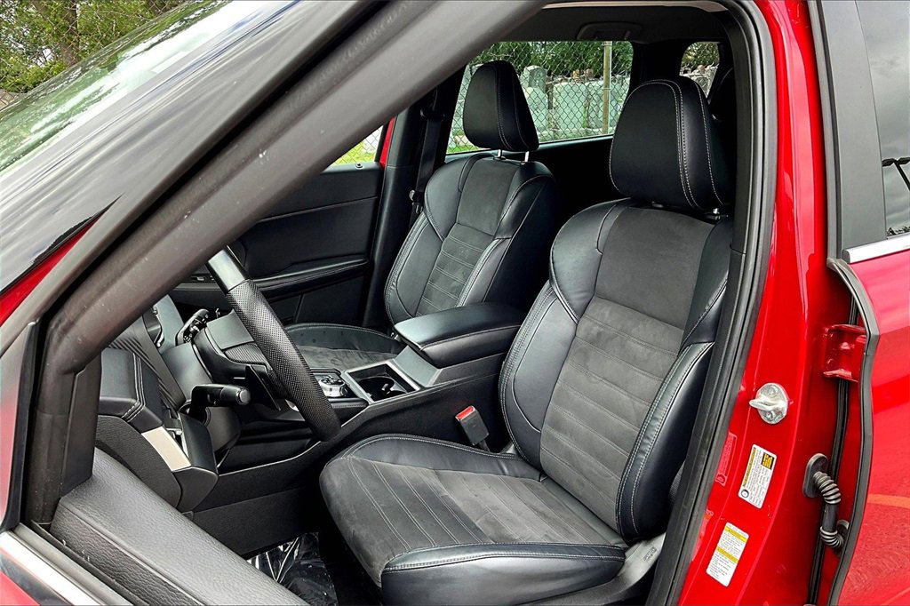 Used 2023 Mitsubishi Outlander SE image 23