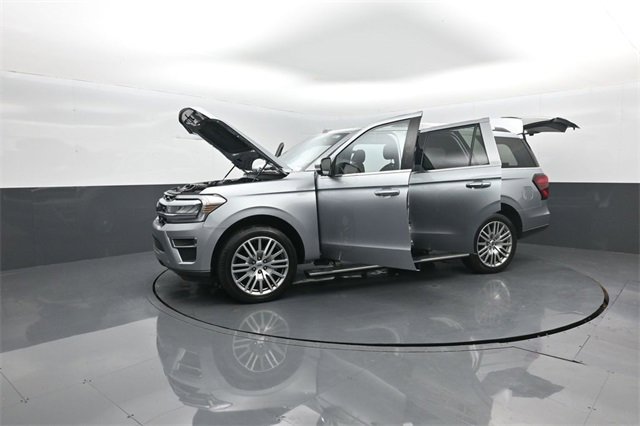 Certified 2022 Ford Expedition Limited image 31