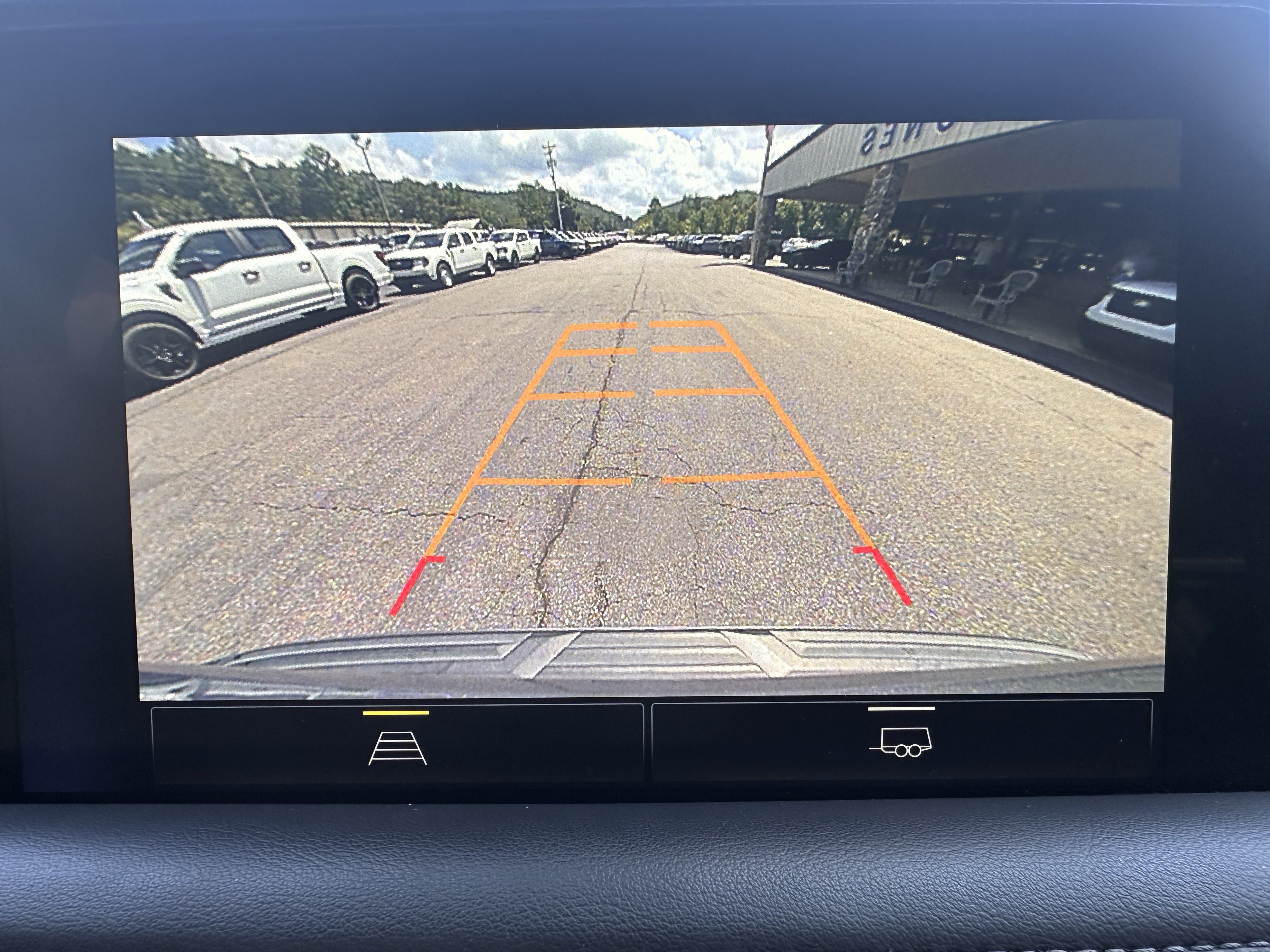 Used 2022 Chevrolet Suburban LT AWD/4WD image 24