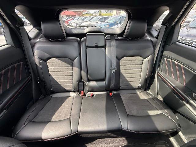 Certified 2022 Ford Edge ST-Line image 30