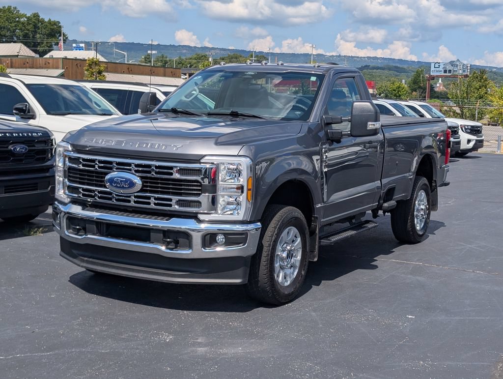 Certified 2024 Ford F350 XLT w/ 360-Degree Camera Package AWD/4WD image 3
