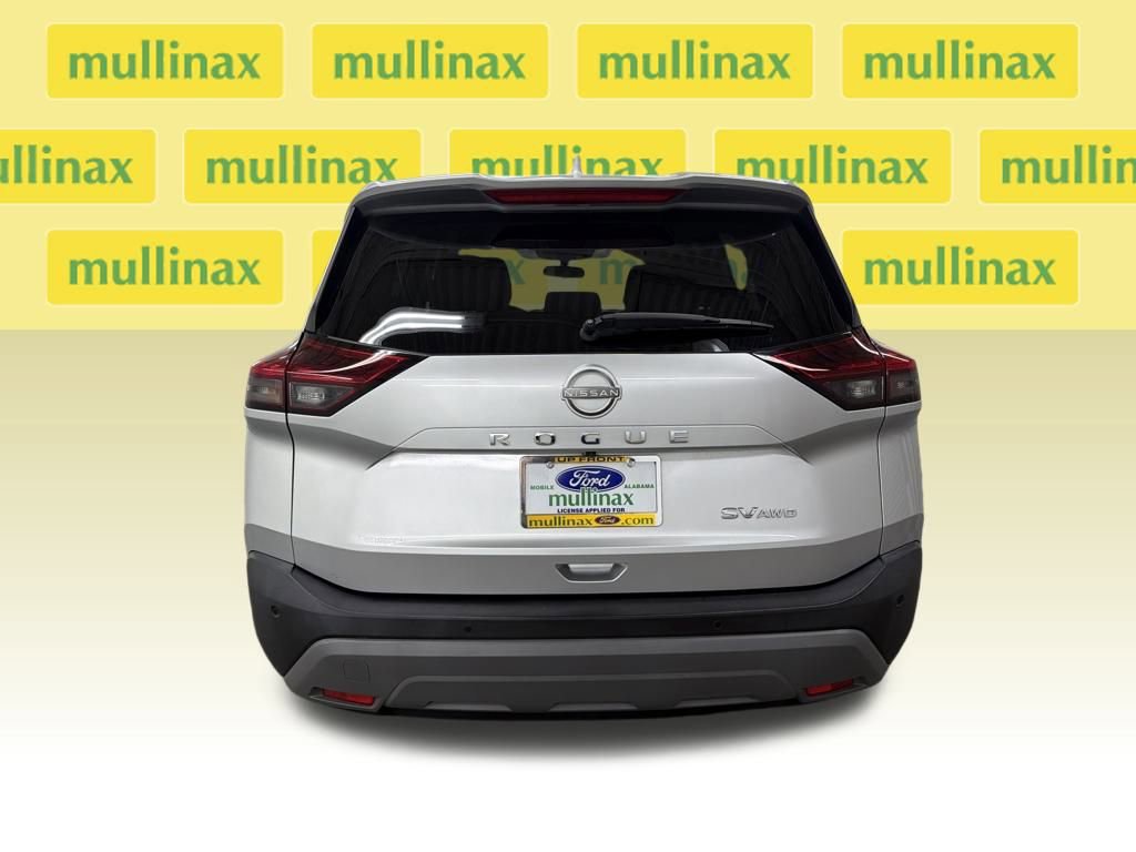 Used 2022 Nissan Rogue SV image 4