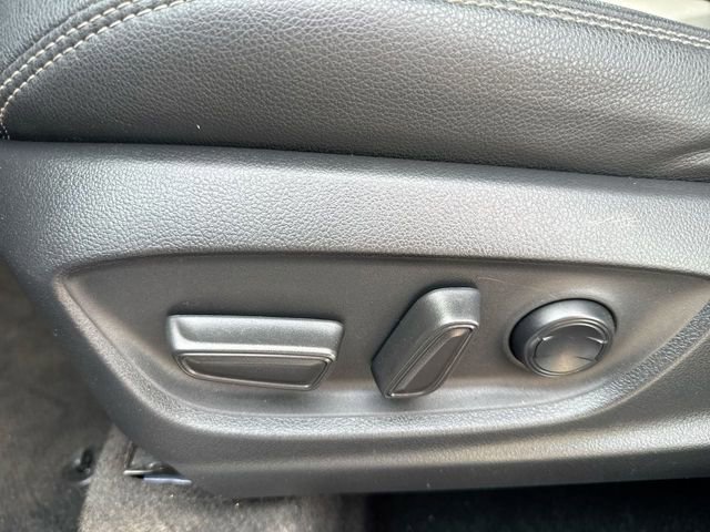 Used 2023 Toyota Corolla Cross XLE AWD/4WD image 15