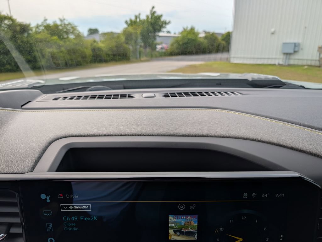Used 2025 Chevrolet Silverado 2500 ZR2 w/ Technology Package AWD/4WD image 11
