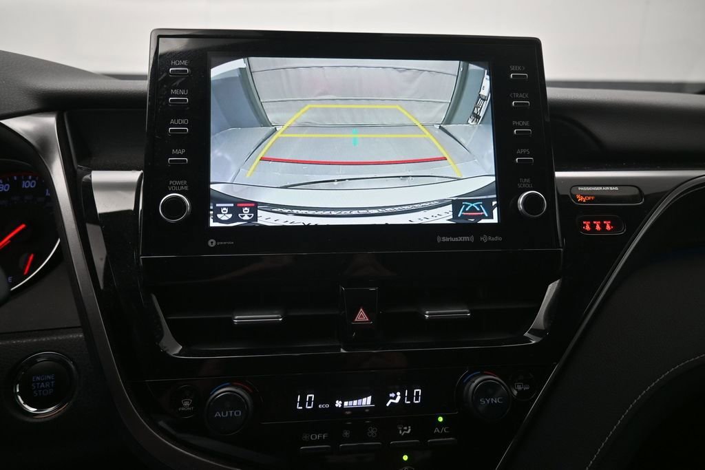 Used 2021 Toyota Camry XSE FWD image 4