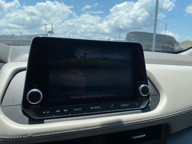 Used 2023 Nissan Rogue SV FWD image 21