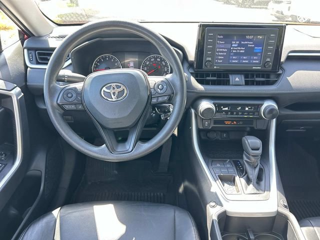Used 2022 Toyota RAV4 LE FWD image 14