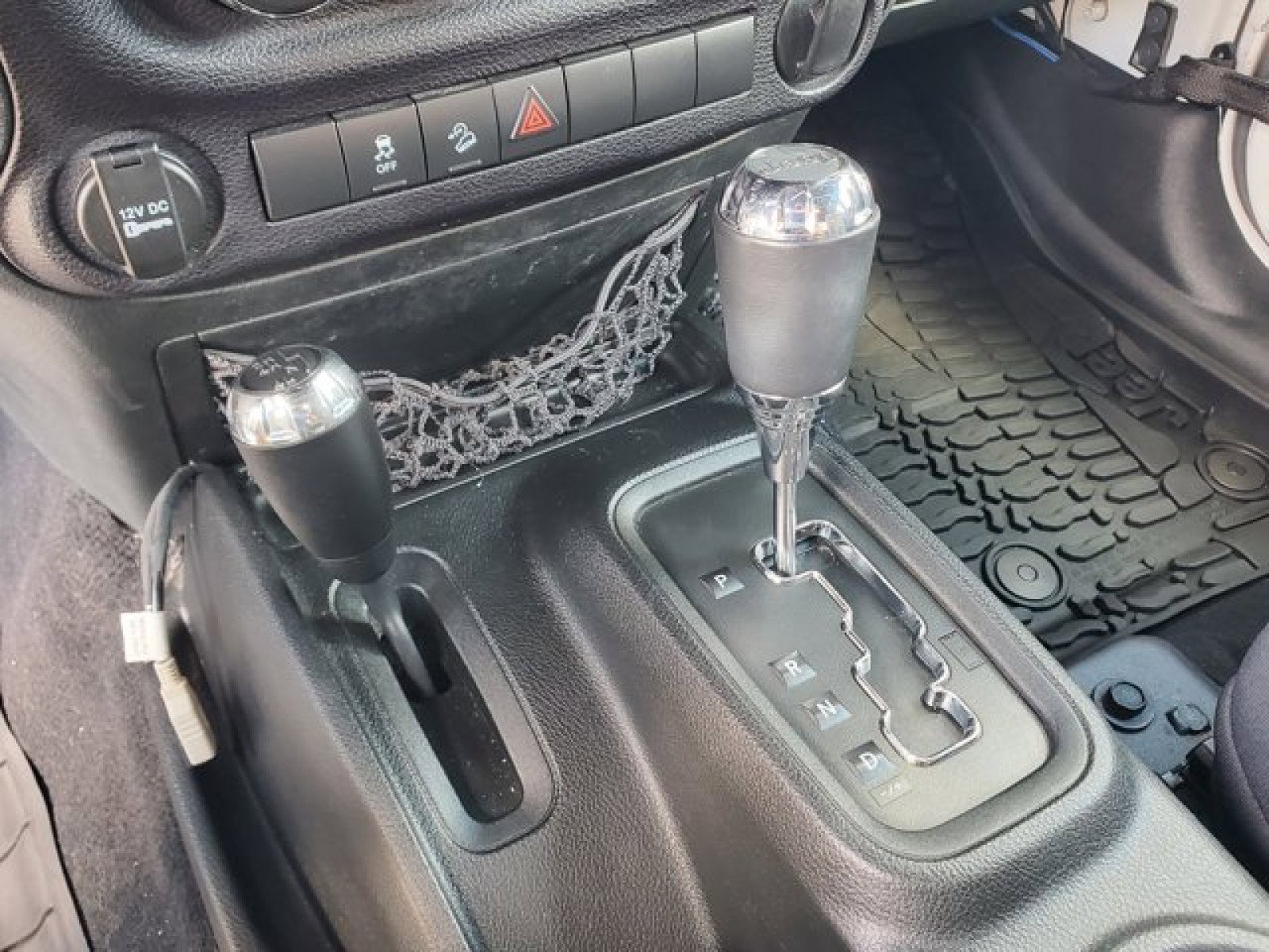 Used 2017 Jeep Wrangler Unlimited Sport w/ Mopar Black Appearance Group image 20