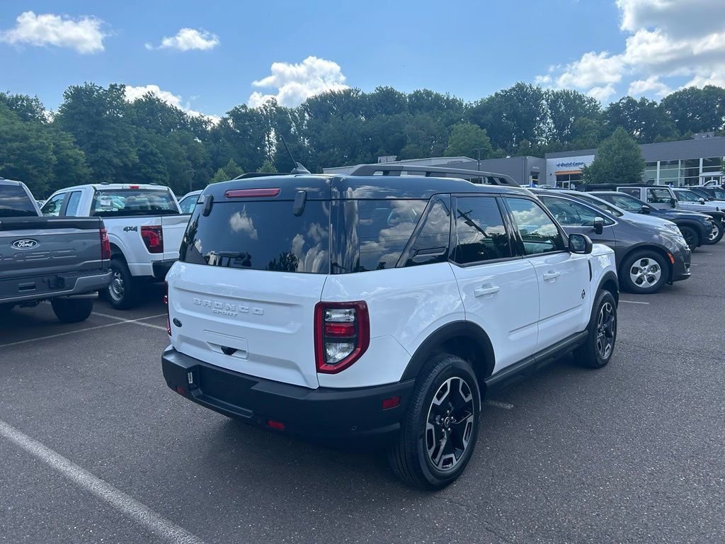 Certified 2023 Ford Bronco Sport Outer Banks w/ Tech Package AWD/4WD image 6