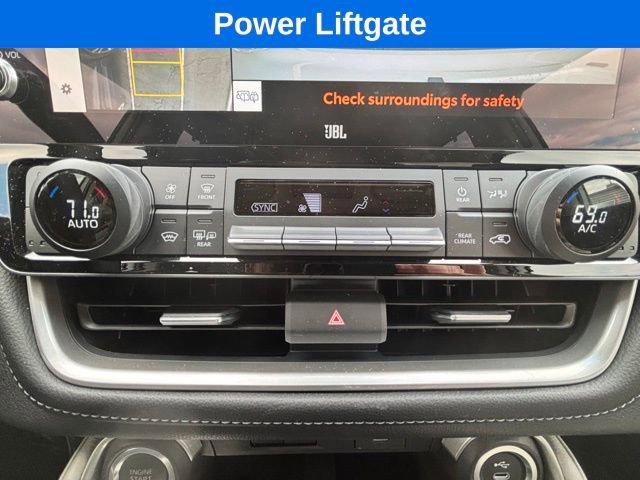 Used 2025 Toyota Grand Highlander AWD image 21